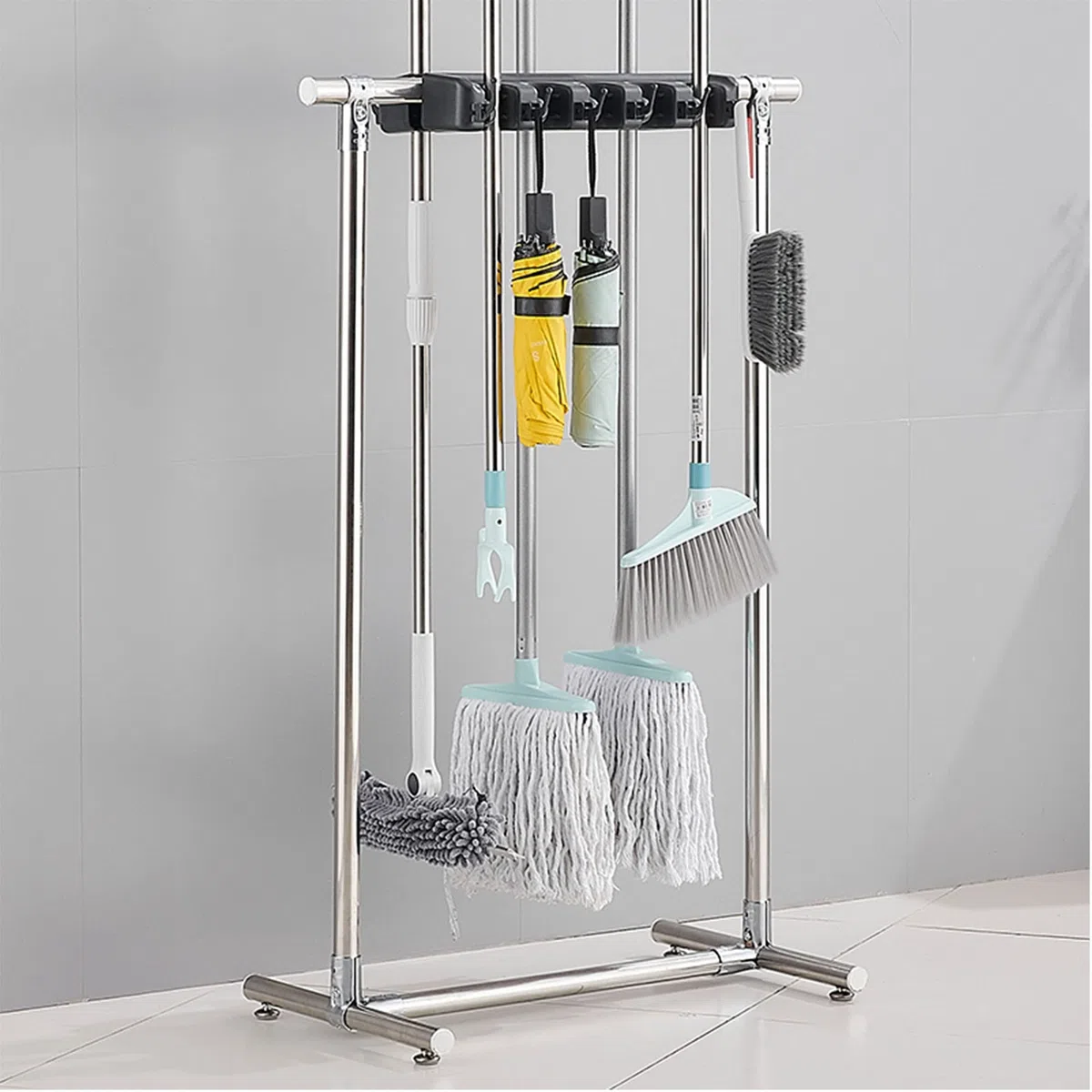 Support Suspendu pour Balai Et Serpillière, À Fixer Au Sol ; Support Mobile pour Balais Et Serpillières, Idéal pour Un Usage Commercial ; Organisateur De Produits De Nett